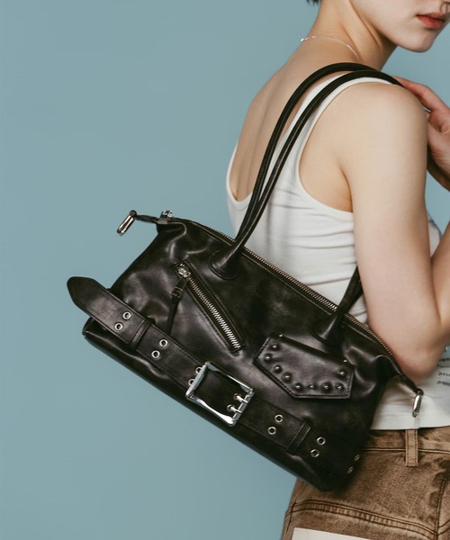 Knuth Marf(クヌースマーフ)の「Knuth Marf / クヌースマーフ rider shoulder bag(ショルダーバッグ・レディース・ブラウン/ブラック・FREE)」の5枚目の写真