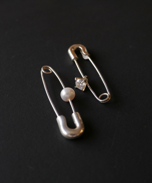 e.m.(イーエム)の「セーフティーピンパールピアス/モチーフ/レディース/メンズ/26A/W(ピアス(片耳用)・レディース・シルバー・FREE)」の7枚目の写真
