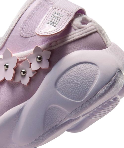 NIKE(ナイキ)の「ナイキ エア リフト “Florette” ウィメンズシューズ / Nike Air Rift "Florette" Women's Shoes IV5682-500 Bleached Lilac(スニーカー・レディース・パープル系その他・24/25/26/23)」の8枚目の写真