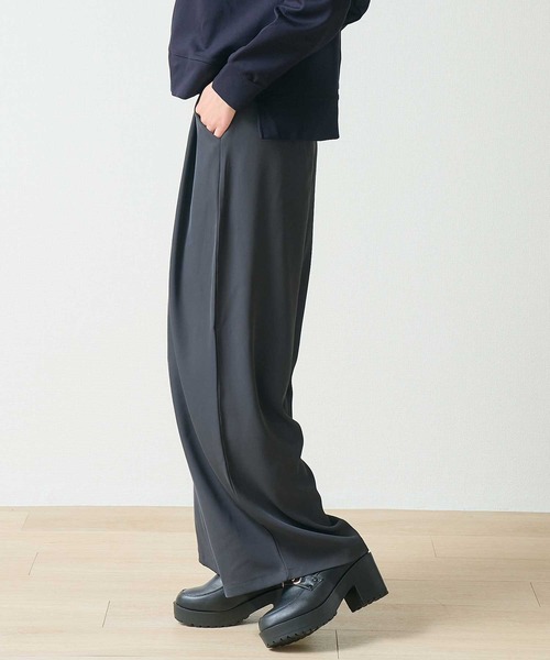 .WORKS（ドットワークス）の「太ベルト付 シルバーリベット付 ワイドパンツ（スラックス・レディース・ダークグレー/ブラウン/ブラック・61/64）」の18枚目の写真