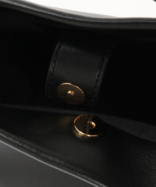 PULP/417EDIFICE(パルプフォーワンセブンエディフィス)の「GANNI / ガニー Ganni Bou Bag Mini(ショルダーバッグ・レディース・ブラック・FREE)」の4枚目の写真