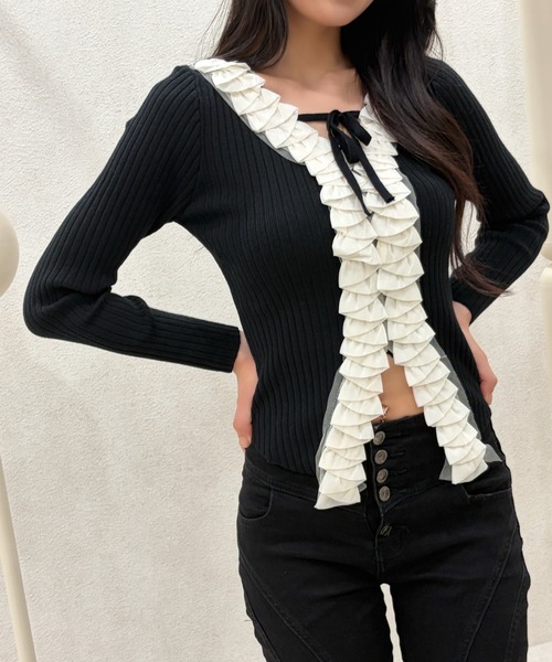 REINE NOIRE(レーヌノワール)の「fleur frill tops. / フルール フリル トップス(シャツ/ブラウス・レディース・ブラック×ホワイト・FREE)」の17枚目の写真