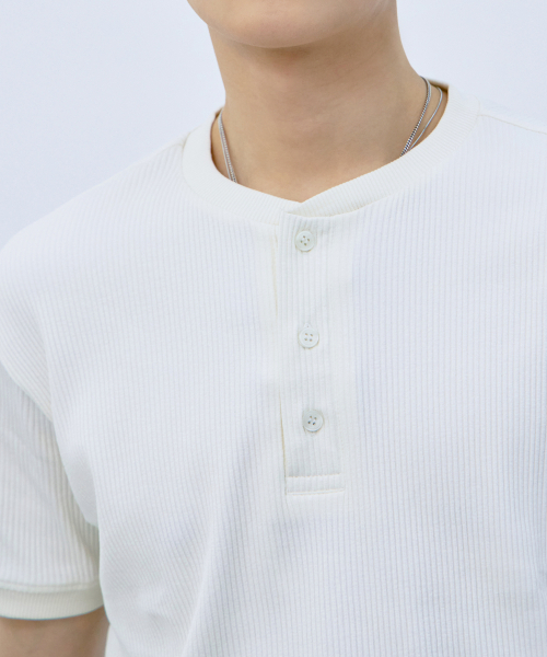 ATEZ（アテズ）の「リブヘンリーネック半袖Tシャツ[アイボリー]（Tシャツ/カットソー・レディース・その他・LARGE/MEDIUM/X-LARGE）」の3枚目の写真