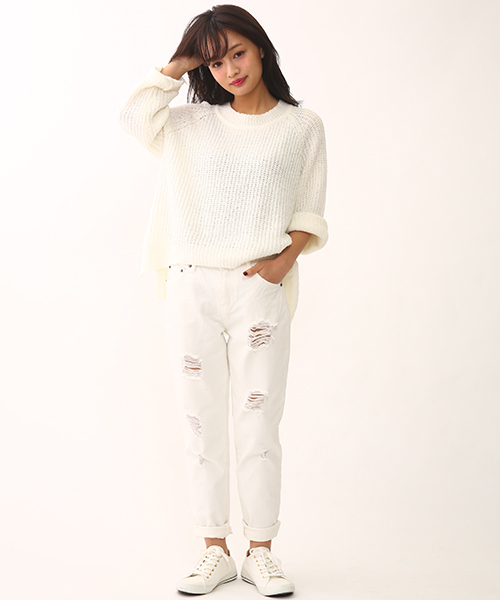 one after another NICE CLAUP（ワンアフターアナザーナイスクラップ）の「【ナイスクラップ】ダメージデニムパンツ（その他パンツ・レディース・ホワイト/ブルー/インディゴブルー/ワンウォッシュ・MEDIUM/SMALL）」の16枚目の写真