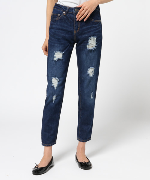 one after another NICE CLAUP（ワンアフターアナザーナイスクラップ）の「【ナイスクラップ】ダメージデニムパンツ（その他パンツ・レディース・ホワイト/ブルー/インディゴブルー/ワンウォッシュ・MEDIUM/SMALL）」の3枚目の写真