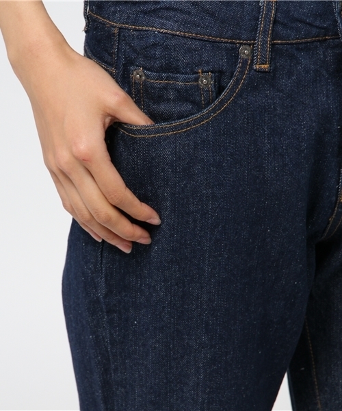 one after another NICE CLAUP（ワンアフターアナザーナイスクラップ）の「【ナイスクラップ】ダメージデニムパンツ（その他パンツ・レディース・ホワイト/ブルー/インディゴブルー/ワンウォッシュ・MEDIUM/SMALL）」の10枚目の写真