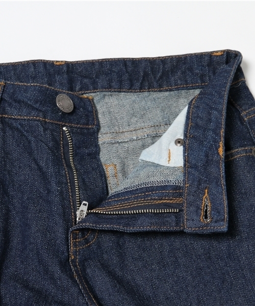 one after another NICE CLAUP（ワンアフターアナザーナイスクラップ）の「【ナイスクラップ】ダメージデニムパンツ（その他パンツ・レディース・ホワイト/ブルー/インディゴブルー/ワンウォッシュ・MEDIUM/SMALL）」の12枚目の写真