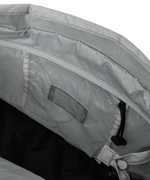 PHYPS MOTORCYCLE(フィップスモーターサイクル)の「Nylon Light Weight Cross Bag Gray(メッセンジャーバッグ・メンズ・その他・FREE)」の2枚目の写真