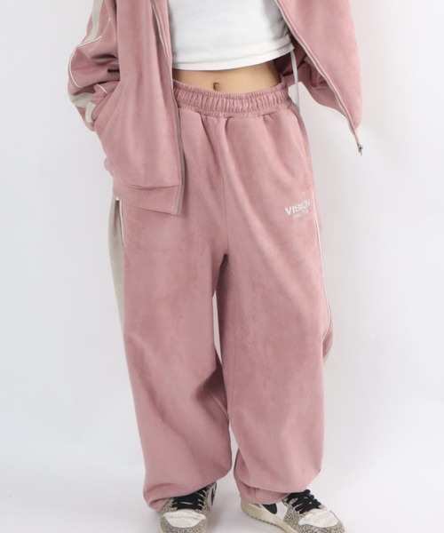 VISION STREET WEAR(ヴィジョンストリートウェア)の「Fake suede track pants / フェイクスエードトラックパンツ(その他パンツ・メンズ・ピンク系その他/オフホワイト/ブラック/ブラウン・X-LARGE/LARGE/MEDIUM)」の4枚目の写真