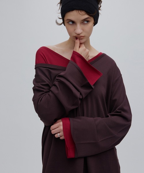 Ameri(アメリ)の「LOW BASIC 2WAY OVER KNIT TOP(ニット/セーター・レディース・ネイビー/ブラウン/レッド/アイボリー・FREE)」の2枚目の写真