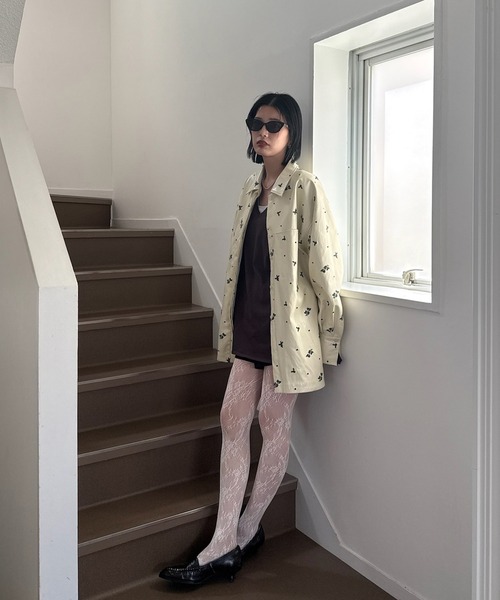 Ameri(アメリ)の「LOW BASIC 2WAY OVER KNIT TOP(ニット/セーター・レディース・ネイビー/ブラウン/レッド/アイボリー・FREE)」の8枚目の写真
