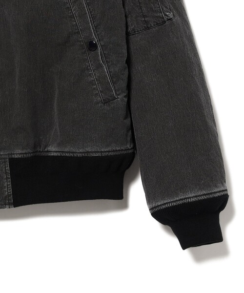 BEAMS HEART（ビームスハート）の「フェード ナイロン MA-1 ブルゾン（ライダースジャケット・メンズ・ブラック/オリーブ・LARGE/SMALL/MEDIUM）」の5枚目の写真