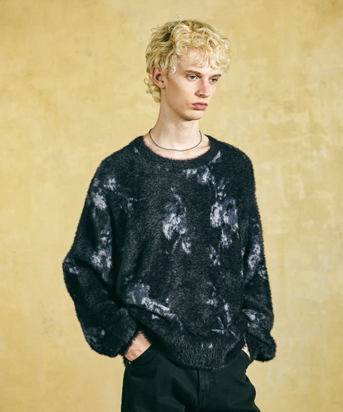 HARE(ハレ)の「フェザーシャギーフラワーARTニット(HARE)(ニット/セーター・メンズ・ブルー/グリーン/ホワイト/ブラック・FREE)」の2枚目の写真