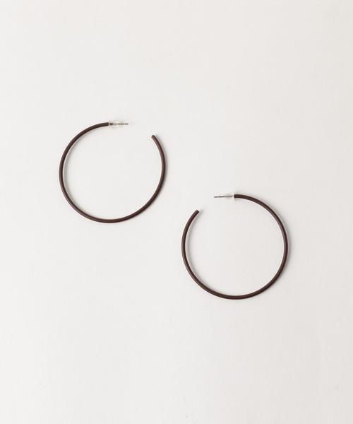 BEAUTY&YOUTH UNITED ARROWS（ビューティーアンドユースユナイテッドアローズ）の「BY カラーコーティング ビッグフープピアス ◆（ピアス（両耳用）・レディース・ブラック/グレー/ワインレッド・FREE）」の3枚目の写真