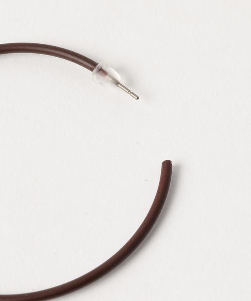 BEAUTY&YOUTH UNITED ARROWS（ビューティーアンドユースユナイテッドアローズ）の「BY カラーコーティング ビッグフープピアス ◆（ピアス（両耳用）・レディース・ブラック/グレー/ワインレッド・FREE）」の7枚目の写真