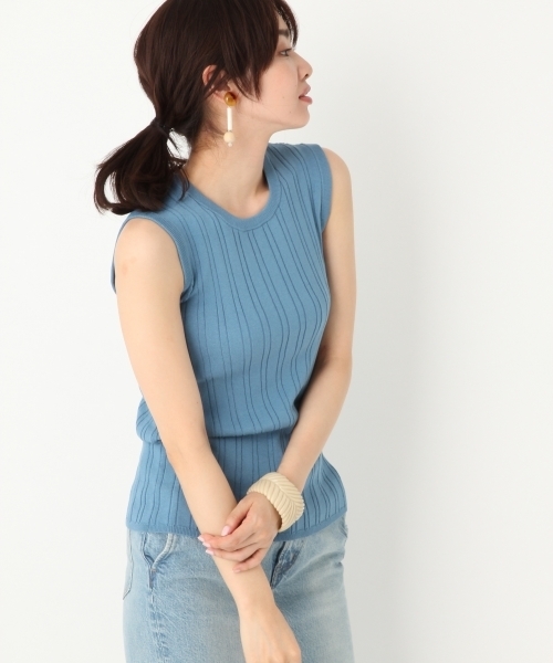 A part by（アパートバイ）の「【CLASSY.6月号掲載】14GCoNyワイドリブノースリーブ　750207 （ニット/セーター・レディース・ブルー/ホワイト/グリーン/オレンジ/ブラック・MEDIUM/LARGE）」の5枚目の写真