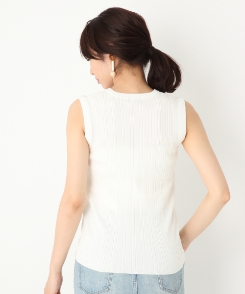 A part by（アパートバイ）の「【CLASSY.6月号掲載】14GCoNyワイドリブノースリーブ　750207 （ニット/セーター・レディース・ブルー/ホワイト/グリーン/オレンジ/ブラック・MEDIUM/LARGE）」の16枚目の写真