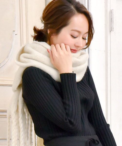 KOBE LETTUCE（コウベレタス）の「ツイストフリンジ起毛素材ふわふわストール/マフラー/ショール/スヌード/無地/チェック柄[J549]【入荷済】（ストール/ショール・レディース・ライトグレー/ブラック/ブルー/アイボリー/その他1/その他2/ベージュ系その他/ピンク/その他3・FREE）」の2枚目の写真