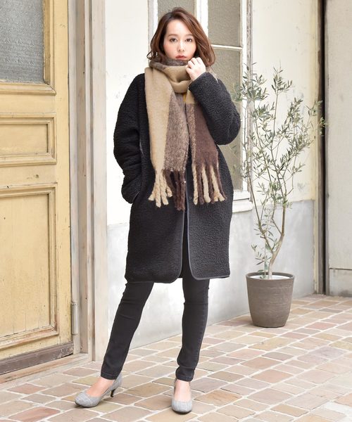 KOBE LETTUCE（コウベレタス）の「ツイストフリンジ起毛素材ふわふわストール/マフラー/ショール/スヌード/無地/チェック柄[J549]【入荷済】（ストール/ショール・レディース・ライトグレー/ブラック/ブルー/アイボリー/その他1/その他2/ベージュ系その他/ピンク/その他3・FREE）」の17枚目の写真