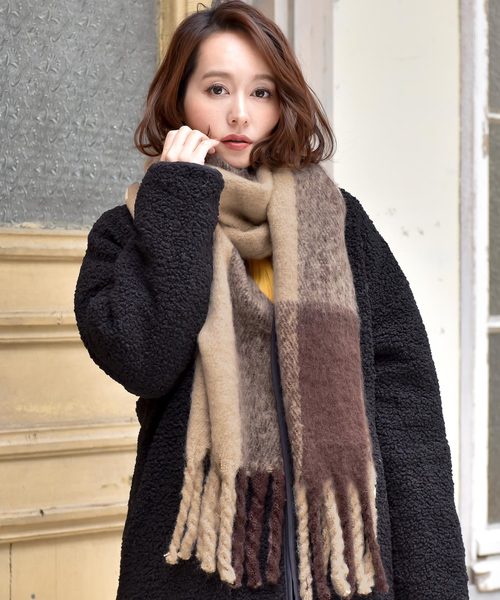 KOBE LETTUCE（コウベレタス）の「ツイストフリンジ起毛素材ふわふわストール/マフラー/ショール/スヌード/無地/チェック柄[J549]【入荷済】（ストール/ショール・レディース・ライトグレー/ブラック/ブルー/アイボリー/その他1/その他2/ベージュ系その他/ピンク/その他3・FREE）」の16枚目の写真