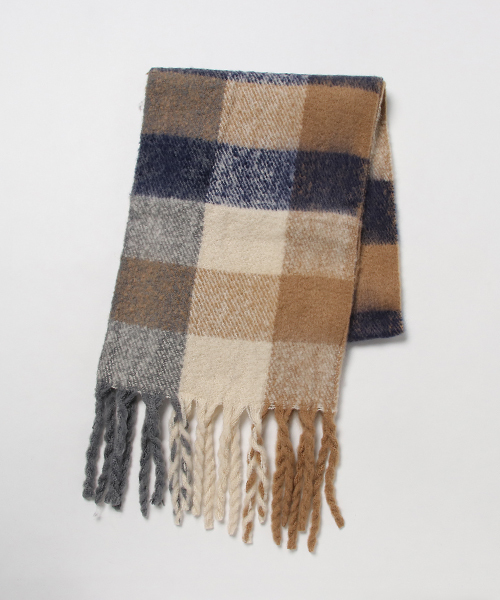 KOBE LETTUCE（コウベレタス）の「ツイストフリンジ起毛素材ふわふわストール/マフラー/ショール/スヌード/無地/チェック柄[J549]【入荷済】（ストール/ショール・レディース・ライトグレー/ブラック/ブルー/アイボリー/その他1/その他2/ベージュ系その他/ピンク/その他3・FREE）」の7枚目の写真