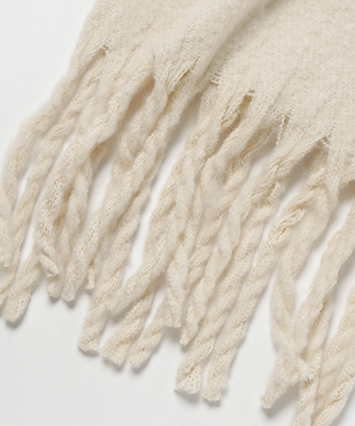 KOBE LETTUCE（コウベレタス）の「ツイストフリンジ起毛素材ふわふわストール/マフラー/ショール/スヌード/無地/チェック柄[J549]【入荷済】（ストール/ショール・レディース・ライトグレー/ブラック/ブルー/アイボリー/その他1/その他2/ベージュ系その他/ピンク/その他3・FREE）」の10枚目の写真