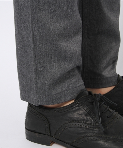 SHIPS JET BLUE（シップスジェットブルー）の「JB:T/C テーパード サルエルパンツ（チノパンツ・メンズ・ダークグレー/ベージュ/ネイビー/ダークブルー・SMALL/MEDIUM/X-LARGE/LARGE）」の14枚目の写真