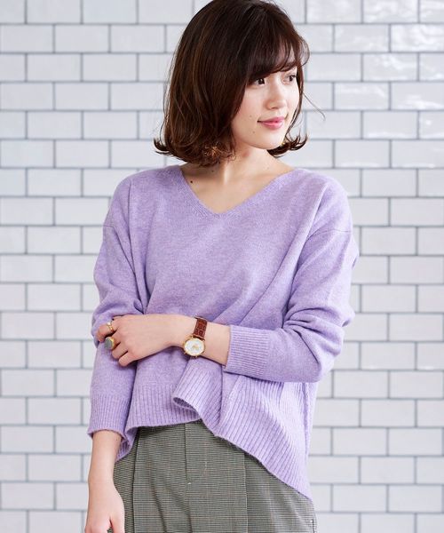 le.coeur blanc（ルクールブラン）の「アンゴラ混Vネックプルオーバー（ニット/セーター・レディース・ベージュ/ライトグレー/チャコールグレー/ラベンダー・38）」の5枚目の写真