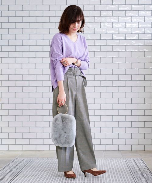 le.coeur blanc（ルクールブラン）の「アンゴラ混Vネックプルオーバー（ニット/セーター・レディース・ベージュ/ライトグレー/チャコールグレー/ラベンダー・38）」の9枚目の写真