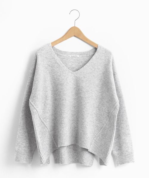 le.coeur blanc（ルクールブラン）の「アンゴラ混Vネックプルオーバー（ニット/セーター・レディース・ベージュ/ライトグレー/チャコールグレー/ラベンダー・38）」の17枚目の写真