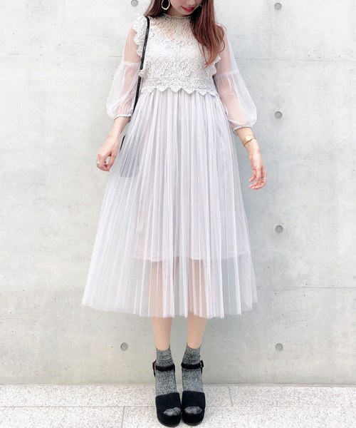 archives（アルシーヴ）の「レース×チュールプリーツワンピース（ワンピース・レディース・オフホワイト/ブラック/グレー・MEDIUM）」の3枚目の写真