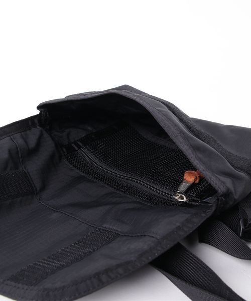 GREGORY（グレゴリー）の「GREGORY/グレゴリー TEENY MESSENGER/ティーニーメッセンジャー（ショルダーバッグ・レディース・ブラック/その他/その他2/その他3/ピンク/その他1/バイオレット/カモフラージュ/ダークブラック・FREE）」の12枚目の写真