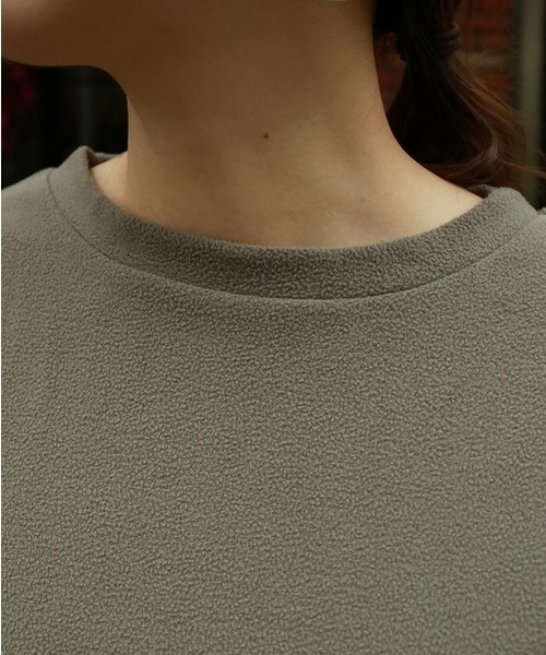 TODAYFUL(トゥデイフル)の「オーバーサイズフリーストップス(Tシャツ/カットソー・レディース・カーキ/キナリ・FREE)」の7枚目の写真