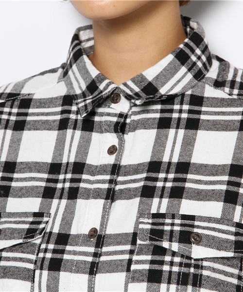 one after another NICE CLAUP（ワンアフターアナザーナイスクラップ）の「【ナイスクラップ】チェックＣＨＥＣＫシャツ（シャツ/ブラウス・レディース・ブルー/パープル/ブラック・FREE）」の9枚目の写真