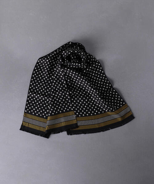 UNITED ARROWS（ユナイテッドアローズ）の「＜Fratelli Luigi (フラテッリ ルイージ) ＞ コモン ストール ◆（マフラー・メンズ・ブラック/ダークブラウン・FREE）」の2枚目の写真