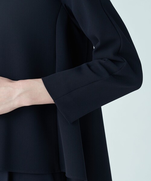 TOMORROWLAND （トゥモローランド）の「ドライダブルクロス クルーネックプルオーバー（シャツ/ブラウス・レディース・ネイビー/ライトベージュ/ブラック/ライトブルー・40/36/34）」の18枚目の写真