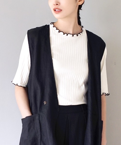 zootie（ズーティー）の「【ZOZO限定カラー発売中！】 ハーフスリーブ リブカットソー（Tシャツ/カットソー・レディース・レッド/ブラック/ホワイト/ネイビー/杢グレー/イエロー系その他/ピンク系その他/チャコール/アイボリー/ライトカーキ/ブルー系その他/キャメル/ベージュ/オレンジ/ダークパープル/ライトブルー/ダークグリーン/ピンク系その他3/グレイッシュベージュ/ピンク系その他2/レッド系その他/ベビーピンク/ホワイト×ブラック/グレー系その他/ケリーグリーン/ベージュ×ブラック/ブルー/イエロー系その他2/ブラック×ホワイト/ブルー系その他2/シアン/オレンジ系その他/ホワイト系その他/グレー系その他2/グリーン系その他2/テラコッタ/サーモンピンク/カーキブラウン/ホワイト系その他2・M/L/LL）」の4枚目の写真