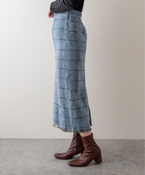 natural couture（ナチュラルクチュール）の「裾フリンジチェックナロースカート（スカート・レディース・ベージュ/ブルー・FREE）」の11枚目の写真