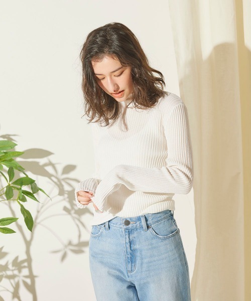 Willful by lipstar（ウィルフル バイ リップスター）の「【WEB別注】【Willful by lipstar】【セット商品】12Ｇシアーニットボトルネックキャミセット（ニット/セーター・レディース・ブラック/ベージュ/オフホワイト/グリーン・M）」の14枚目の写真