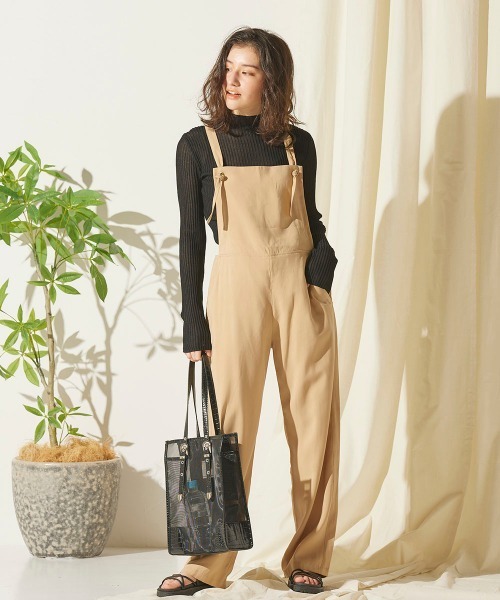 Willful by lipstar（ウィルフル バイ リップスター）の「【WEB別注】【Willful by lipstar】【セット商品】12Ｇシアーニットボトルネックキャミセット（ニット/セーター・レディース・ブラック/ベージュ/オフホワイト/グリーン・M）」の7枚目の写真