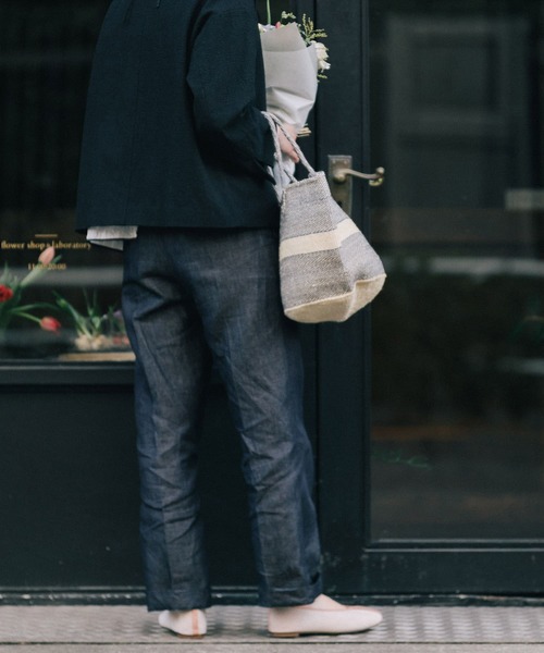 siiwa（シーワ）の「siiwa　綿麻デニムストレートパンツ（デニムパンツ・レディース・インディゴブルー・1/0）」の6枚目の写真