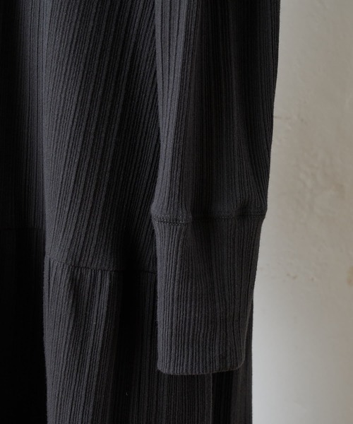 BEARDSLEY（ビアズリー）の「ツイストテレコワンピース（ワンピース・レディース・グレー/アイボリー・FREE）」の8枚目の写真