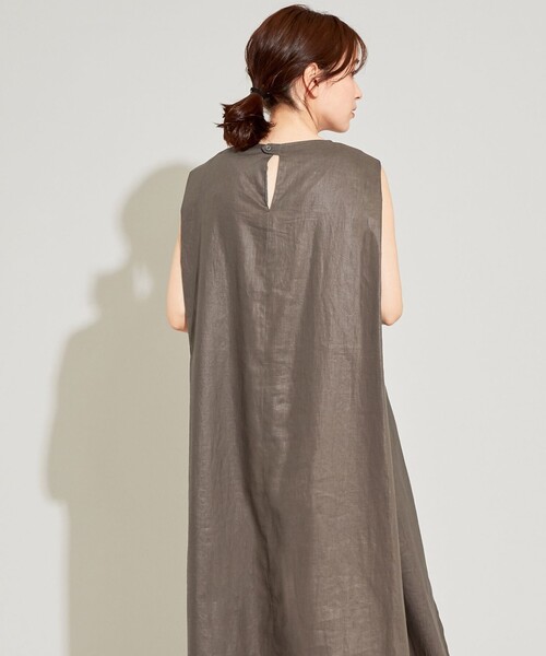 SHARE PARK(シェアパーク)の「【洗える】リネンレーヨンノースリーブワンピース(ワンピース・レディース・ダークブラウン系/ベージュ系・1)」の7枚目の写真
