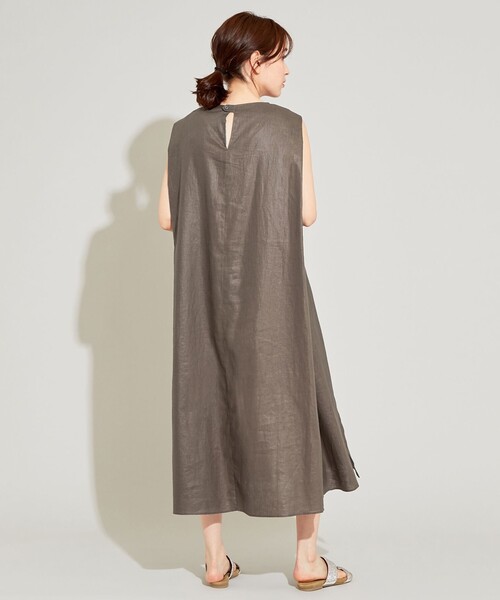 SHARE PARK(シェアパーク)の「【洗える】リネンレーヨンノースリーブワンピース(ワンピース・レディース・ダークブラウン系/ベージュ系・1)」の22枚目の写真