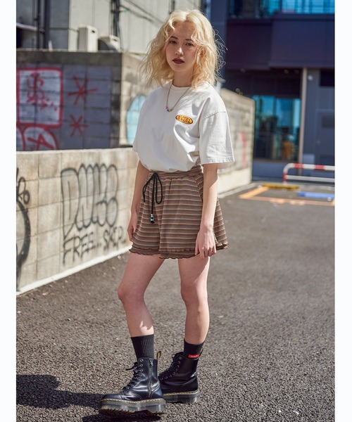 X-girl（エックスガール）の「EASY FLARE SHORT PANTS（その他パンツ・レディース・ライトブルー/ブラック/オレンジ・S/M）」の16枚目の写真