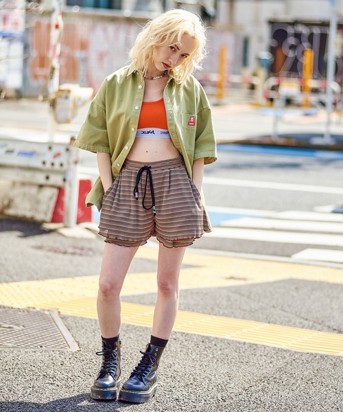 X-girl（エックスガール）の「EASY FLARE SHORT PANTS（その他パンツ・レディース・ライトブルー/ブラック/オレンジ・S/M）」の8枚目の写真