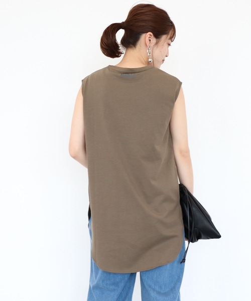 AMERICAN HOLIC（アメリカンホリック）の「ロゴノースリーブカットプルオーバー（Tシャツ/カットソー・レディース・アイボリー/ブラック/レッド/カーキ/サックスブルー・M/L）」の3枚目の写真