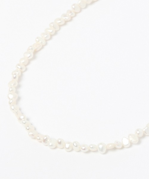 Me%（ミィパーセント）の「タンスイパールショートネックレス（ネックレス・レディース・ホワイト・FREE）」の4枚目の写真