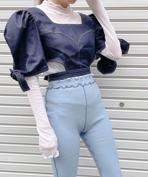 lilLilly（リルリリー）の「ボリュームデニムトップス（シャツ/ブラウス・レディース・ブラック/インディゴブルー/ブルー・FREE）」の3枚目の写真