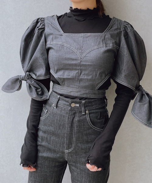 lilLilly（リルリリー）の「ボリュームデニムトップス（シャツ/ブラウス・レディース・ブラック/インディゴブルー/ブルー・FREE）」の11枚目の写真